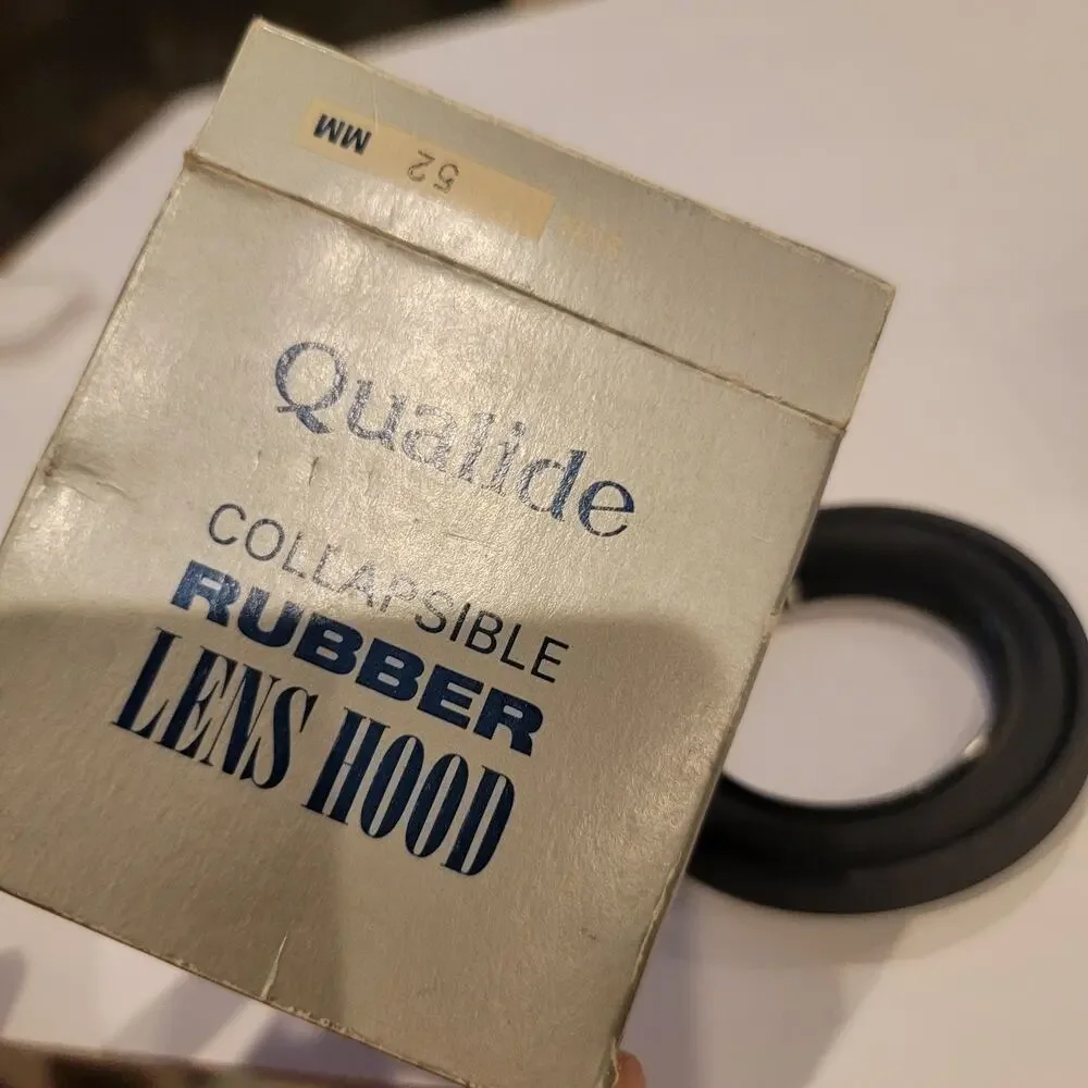 Qualide Collapsible Rubber Lens Hood 52mm Black Non-Reflex Screw-In Camera